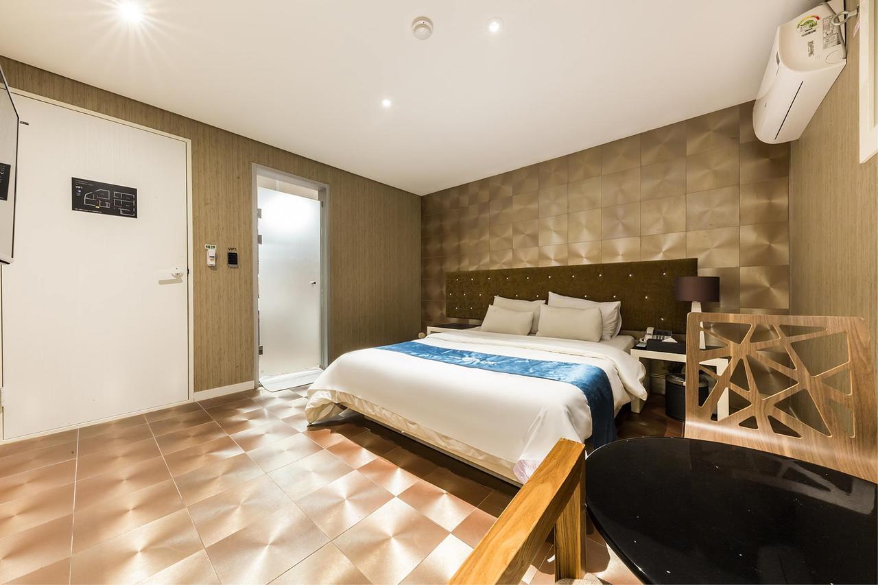 Cheonho Hotel The Blue Сеул Екстер'єр фото