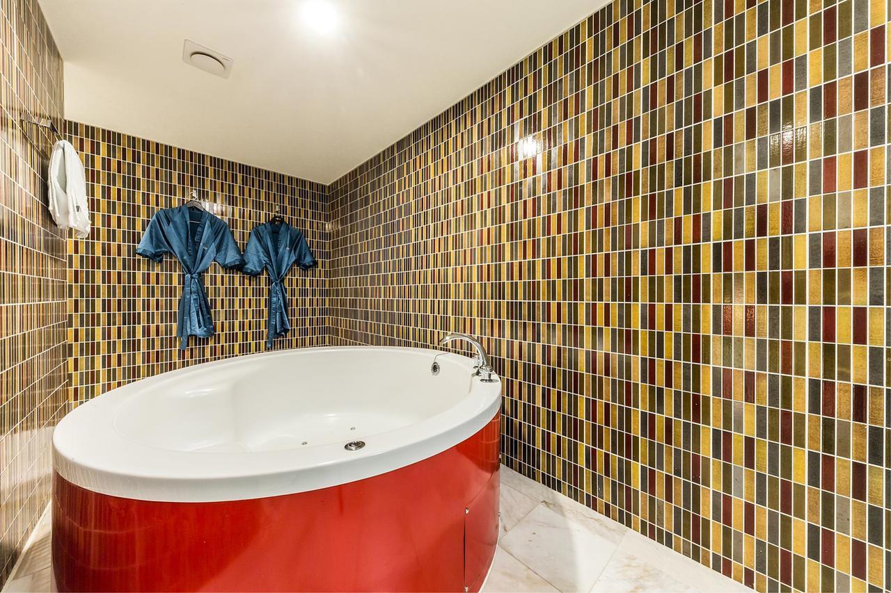 Cheonho Hotel The Blue Сеул Екстер'єр фото