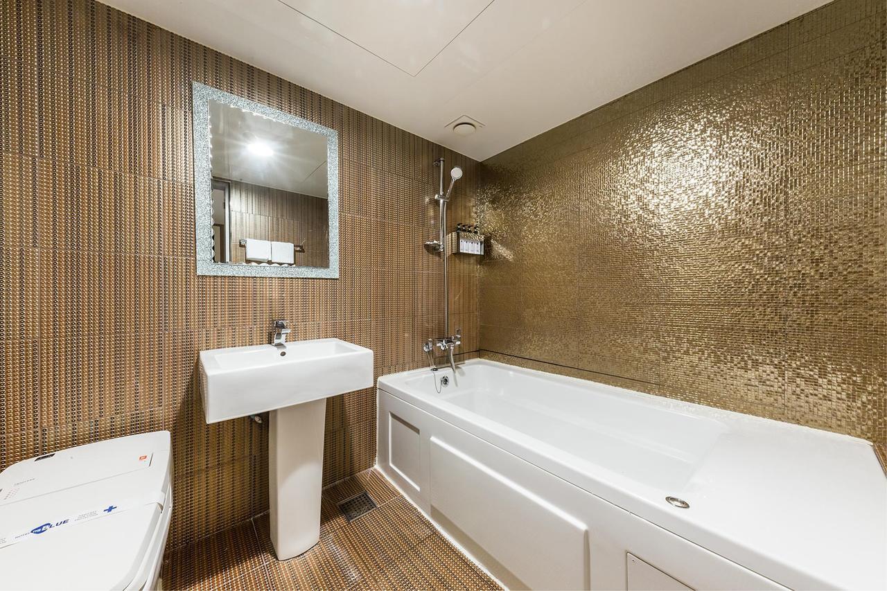 Cheonho Hotel The Blue Сеул Екстер'єр фото