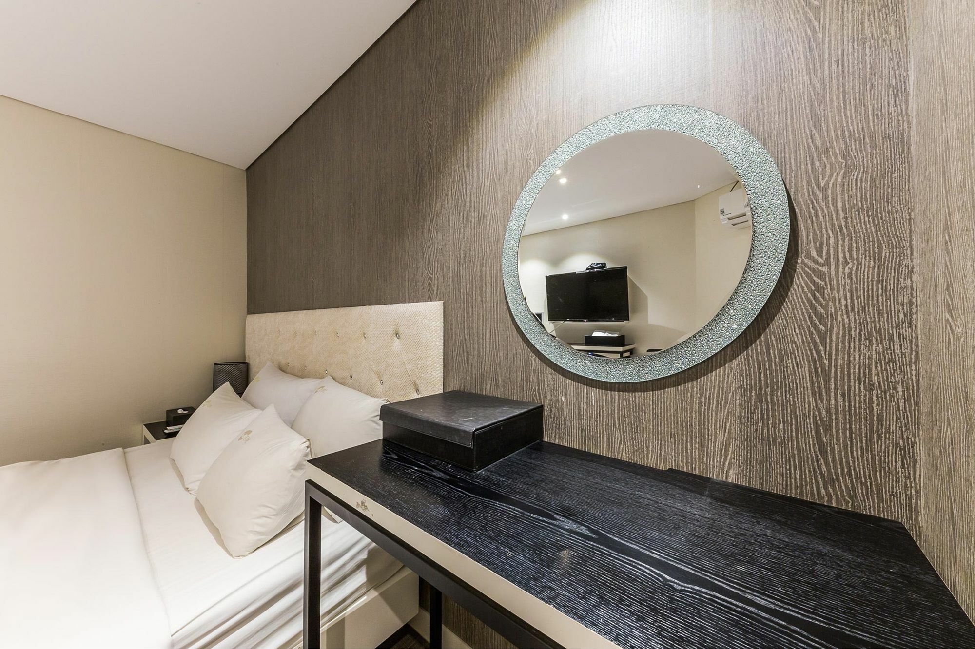 Cheonho Hotel The Blue Сеул Екстер'єр фото