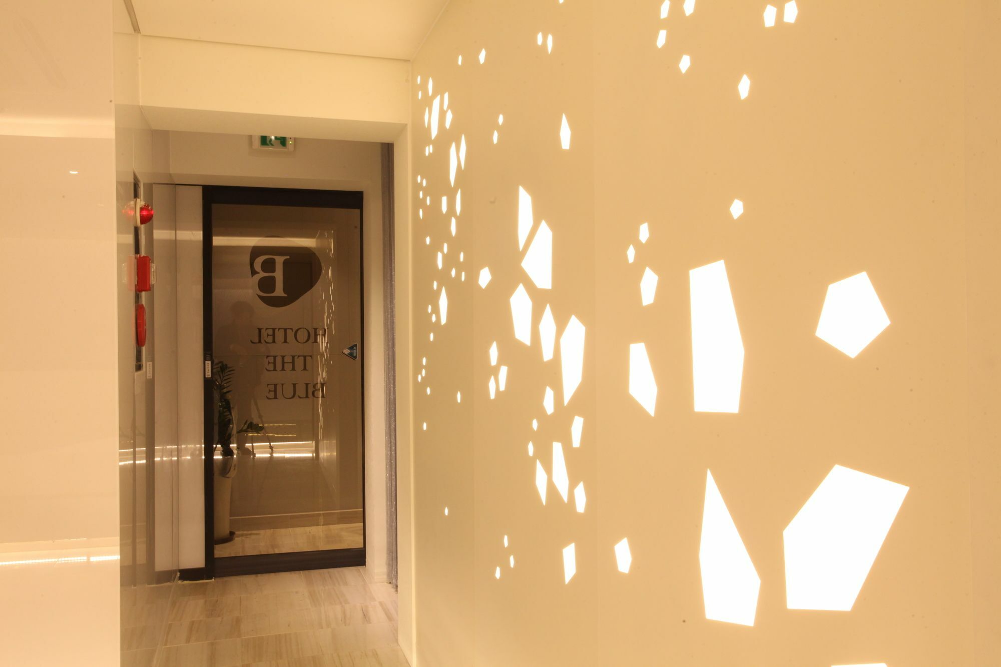 Cheonho Hotel The Blue Сеул Екстер'єр фото