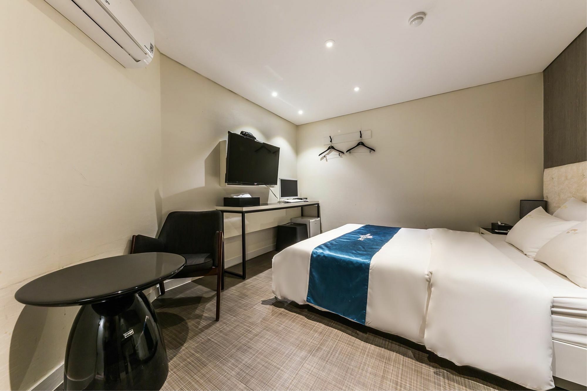 Cheonho Hotel The Blue Сеул Екстер'єр фото