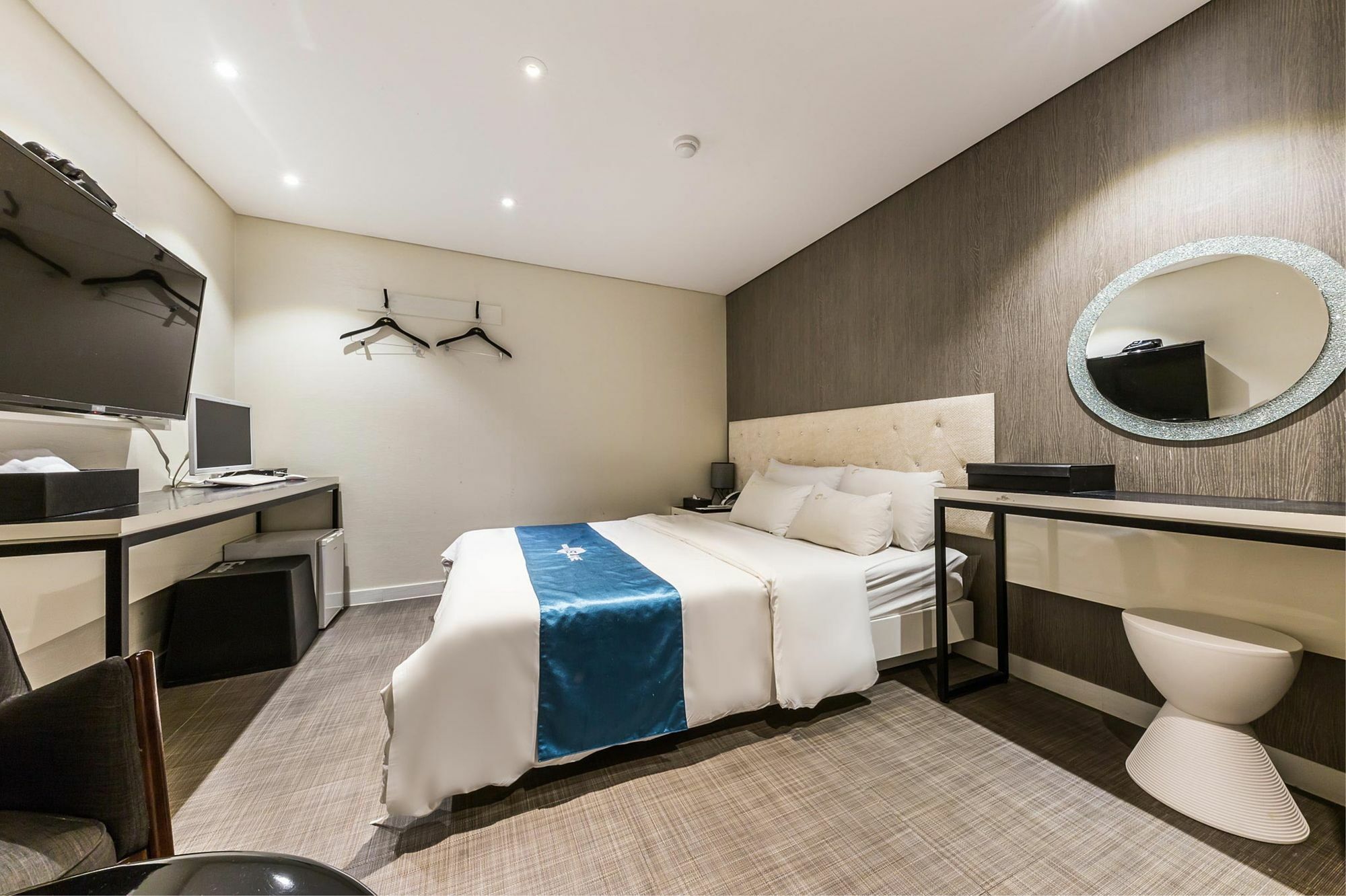 Cheonho Hotel The Blue Сеул Екстер'єр фото
